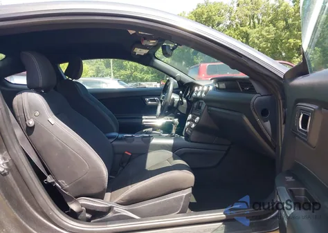 2015 Ford Mustang V6 из США, поврежденный, VIN 1FA6P8AM6F5362809